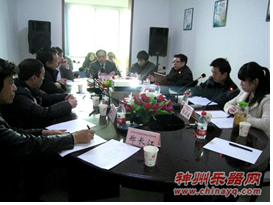 胡志辉出席2011中国乐器品牌年度评选座谈会